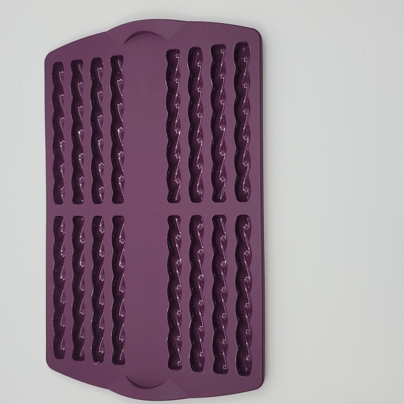 Tupperware Sticks Mold Silicone  New - Picture 3 of 10